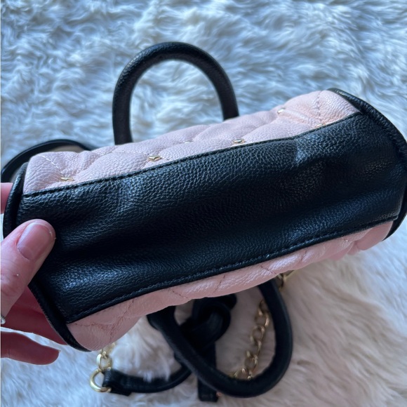 Betsey Johnson purse - Picture 7 of 13